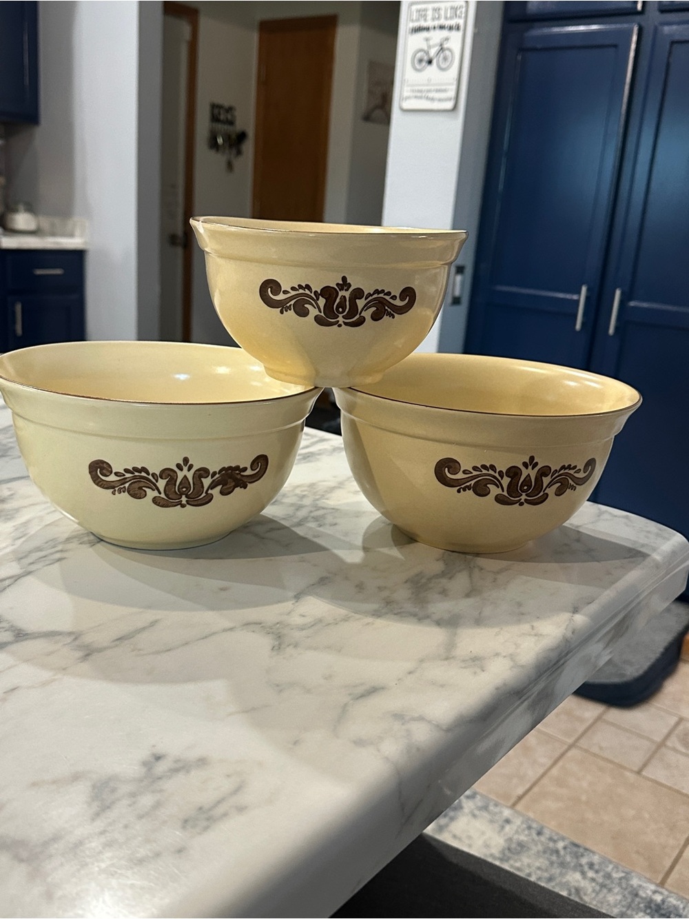 Pfalzgraff Vintage-Style Beige Mixing Bowl Set of 3 with Brown Floral Decor